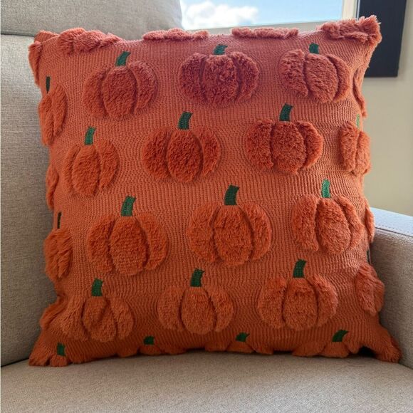 Set of 2 Festive Pumpkin Accent Pillows - Picture 2 of 6